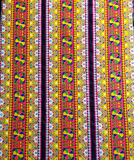 Gulmohar Kutchwork Border