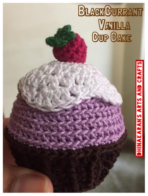 Black Currant Vanilla Crochet Cake