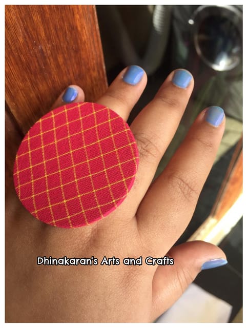 Hot Checks Fingerring