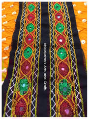 Nayna Kutchwork Border