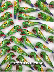 Jumbo Parrot Buttons