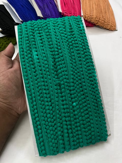 Pompom Lace - RAMA GREEN
