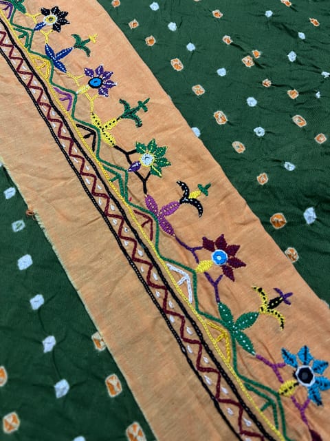 Kutchwork Border