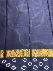 Sungudi Bandhani Saree