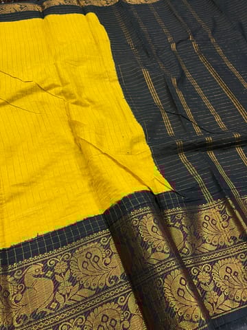 Sungudi Zari Checks Saree