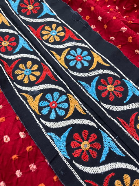 Kutchwork Border