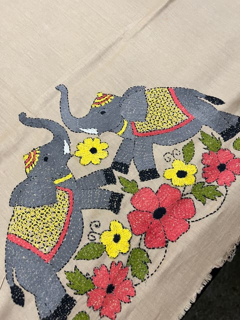 DKBP62 Designer Kanthawork Blouse Piece