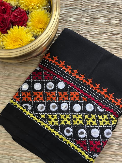 KUTBP200 Kutchwork Blouse Piece