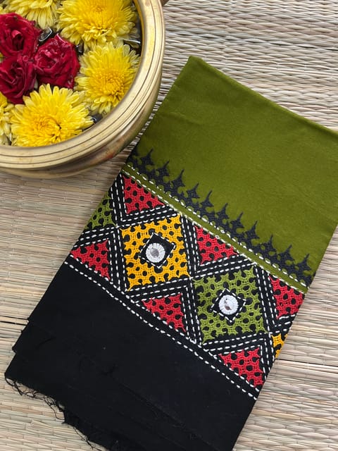 DKUBP21 Dual Color Kutchwork Blouse Piece