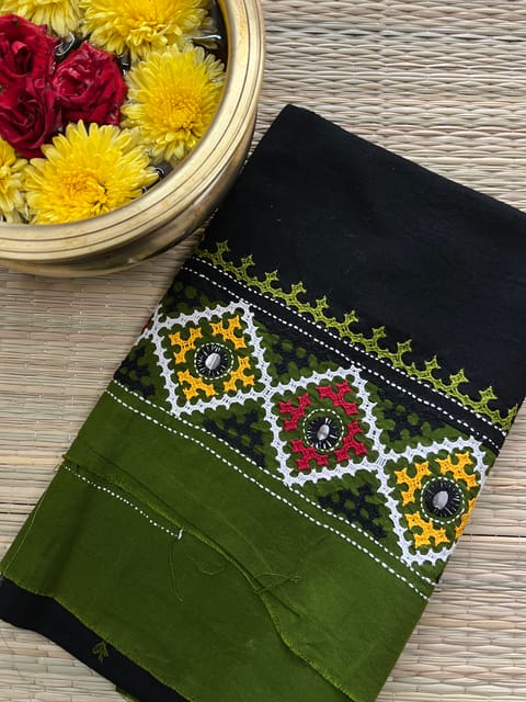 DKUBP54 Dual Color Kutchwork Blouse Piece