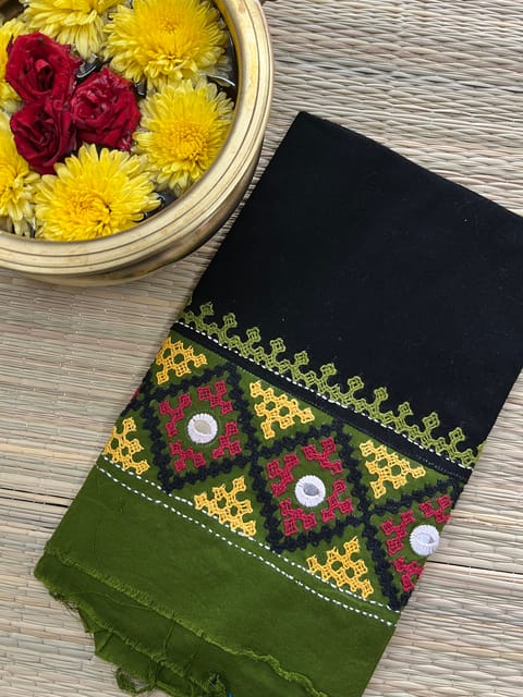 DKUBP63 Dual Color Kutchwork Blouse Piece