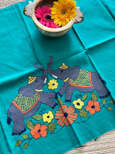DKBP29 Designer Kanthawork Blouse Piece