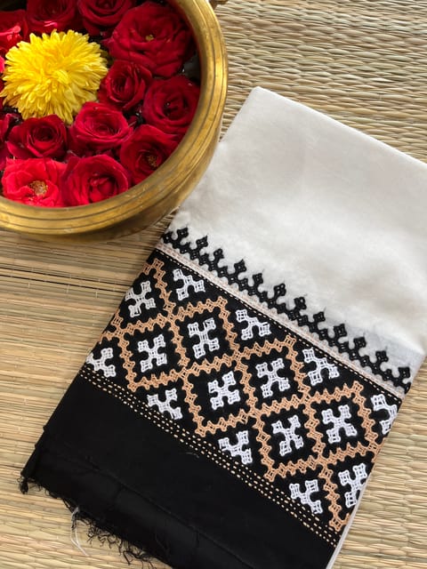 DKUBP93 Dual Color Kutchwork Blouse Piece