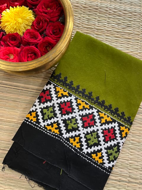 DKUBP95 Dual Color Kutchwork Blouse Piece