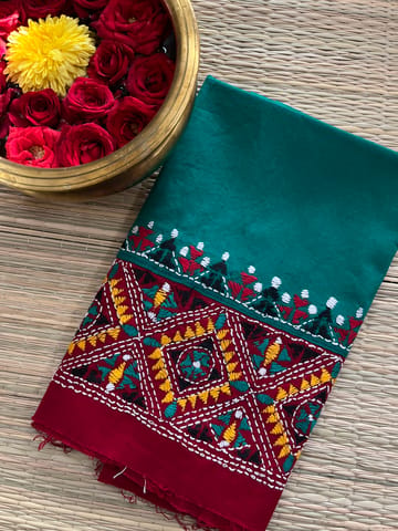 DKABP69 Dual Color Kanthawork Blouse Piece